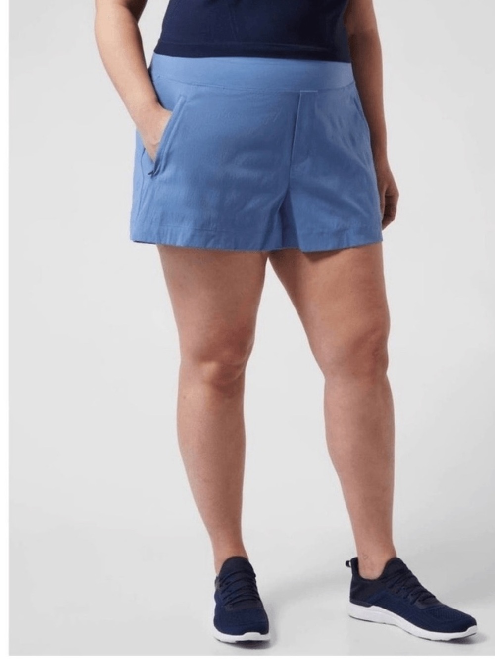 NWT Athleta Trekkie North Shorts Size 22 Dusty Blue Hiking Travel